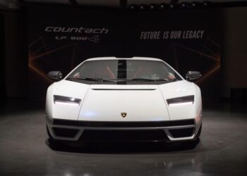 Lamborghini Countach rikthehet sërisht – por ksaj here si një Hibrid