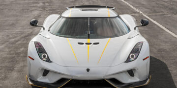 Shikoni sesi Koenigsegg Regera thyen lehtësisht rekorde