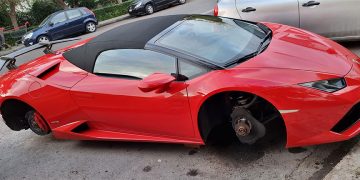 Hajdutet Zhveshin Lamborginin,Sa Kushtojnë Gomat Dhe Disqet e Vjedhura Të Huracan